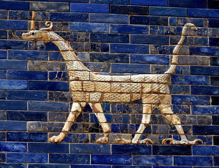 drago porte di Ishtar, babilonia, ora al pergamon musem di berlino