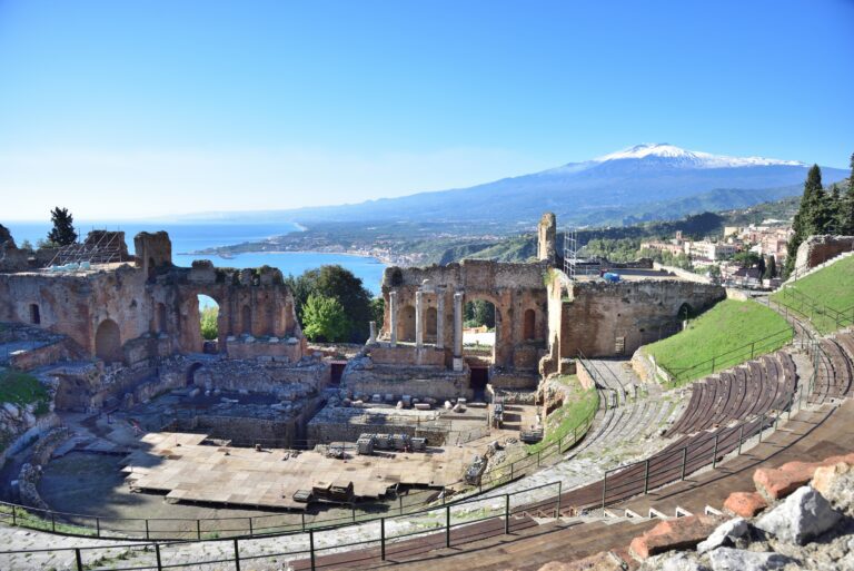 Teatro greco a taormina in sicilia